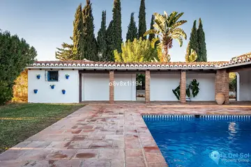 4 bedroom House for Sale in Alhaurín de la Torre