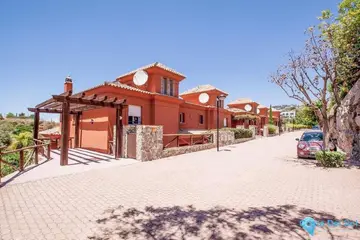 3 bedroom House for Sale in Marbella