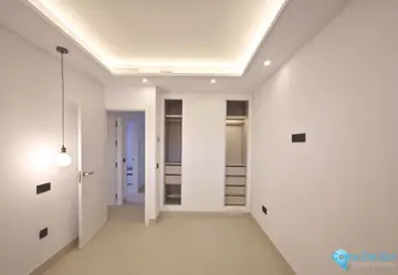 4 bedroom House for Sale in El Coto-25036