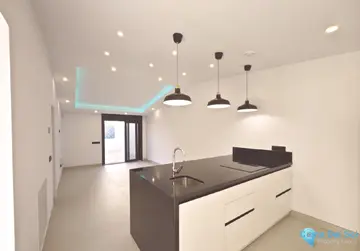 4 bedroom House for Sale in El Coto-25028