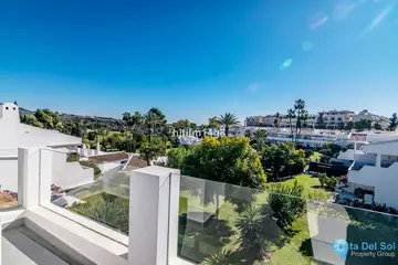 3 bedroom Apartment for Sale in Nueva Andalucía-25062
