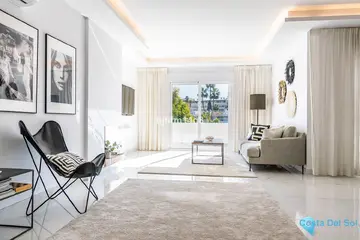 3 bedroom Apartment for Sale in Nueva Andalucía-25065