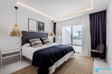 3 bedroom Apartment for Sale in Nueva Andalucía-25068