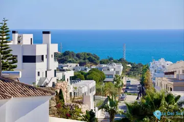 3 bedroom House for Sale in La Cala de Mijas-25165