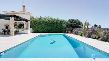 4 bedroom House for Sale in Calahonda-25184