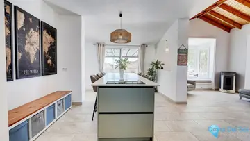 4 bedroom House for Sale in Calahonda-25193