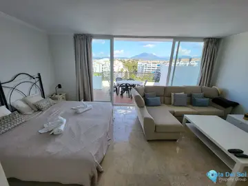 4 bedroom Apartment for Sale in Puerto Banús-25274