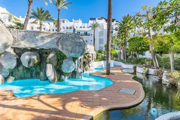 4 bedroom Apartment for Sale in Torremolinos Centro-25317