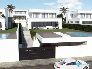 4 bedroom House for Sale in La Duquesa