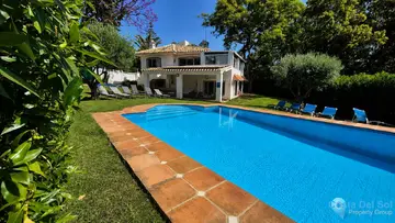 5 bedroom House for Sale in Elviria