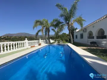 3 bedroom House for Sale in Estepona-25567