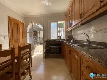 3 bedroom House for Sale in Estepona-25571