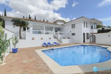 4 bedroom House for Sale in Valtocado