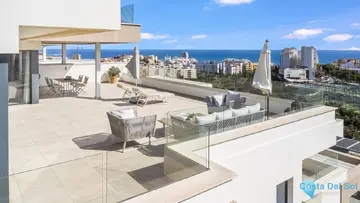 4 bedroom Apartment for Sale in Estepona-25650