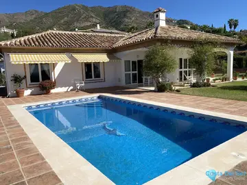 4 bedroom House for Sale in Mijas
