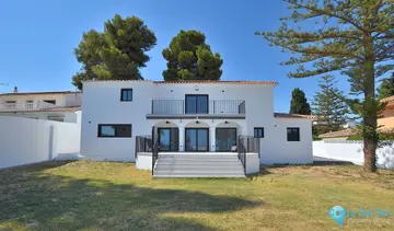 5 bedroom House for Sale in El Coto-25841