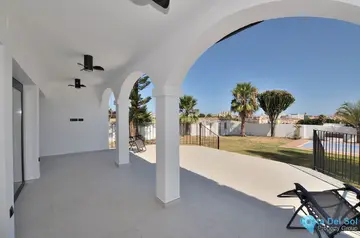 5 bedroom House for Sale in El Coto-25845