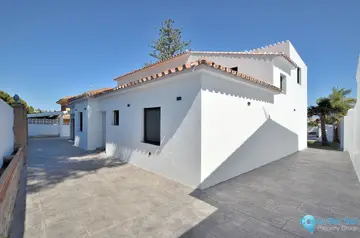 5 bedroom House for Sale in El Coto-25848