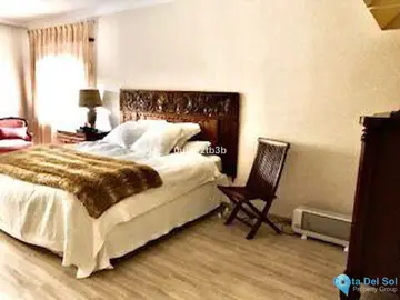 3 bedroom Apartment for Sale in New Golden Mile-25935