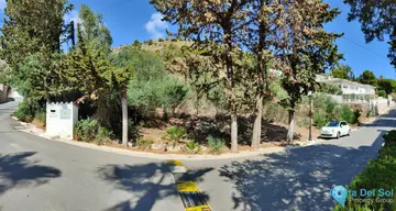 1768m2 Plot for Sale in Benalmadena Pueblo-26004