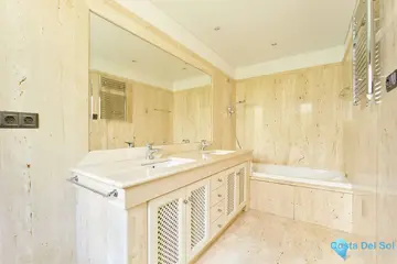 1 bedroom Apartment for Sale in Estepona-26112