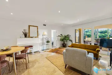 3 bedroom Apartment for Sale in The Golden Mile-26172