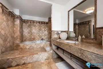 3 bedroom Apartment for Sale in The Golden Mile-26183