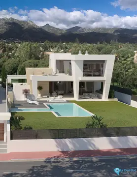 1165m2 Plot for Sale in The Golden Mile-26178