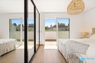 4 bedroom House for Sale in San Pedro de Alcántara-26475