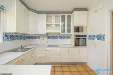 3 bedroom House for Sale in Marbella-26525