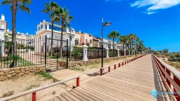3 bedroom House for Sale in Bahía de Marbella-26619