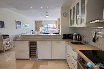 2 bedroom Apartment for Sale in New Golden Mile-100953