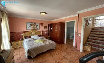 4 bedroom House for Sale in Altos de los Monteros-251
