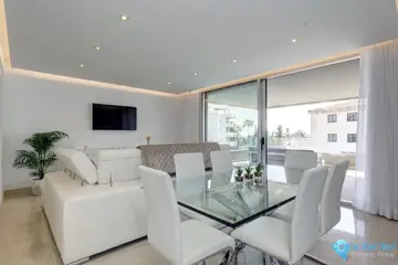 3 bedroom Apartment for Sale in Nueva Andalucía-27020