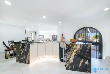 4 bedroom House for Sale in Benalmadena-27116