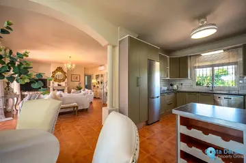 3 bedroom House for Sale in Coín-100978