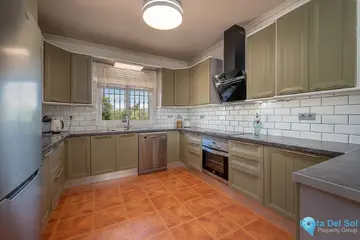 3 bedroom House for Sale in Coín-100974