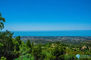 5 bedroom House for Sale in La Mairena