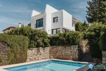 3 bedroom House for Sale in Nueva Andalucía