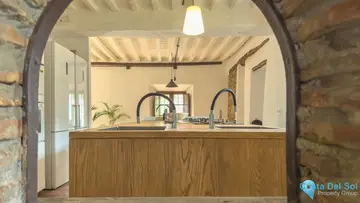 8 bedroom House for Sale in Montes de Málaga-27377