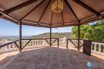 6 bedroom House for Sale in Coín-27567