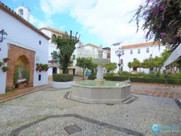 2 bedroom House for Sale in Marbella