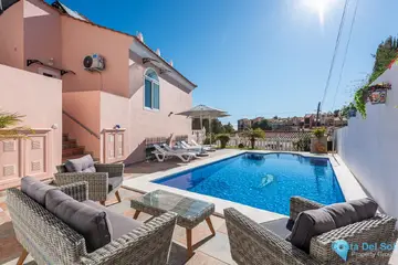 4 bedroom House for Sale in Torreblanca