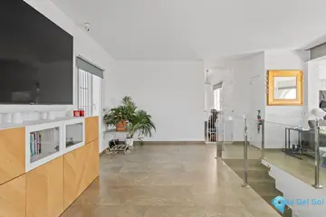 4 bedroom House for Sale in Fuengirola-28025