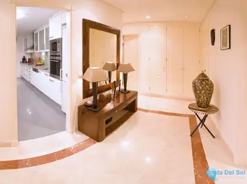 2 bedroom Apartment for Sale in Nueva Andalucía-28052