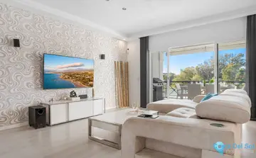 6 bedroom House for Sale in Marbella-28076