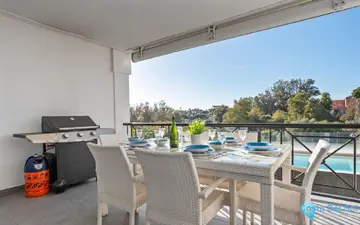 6 bedroom House for Sale in Marbella-28074