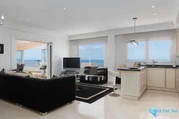 2 bedroom Apartment for Sale in Fuengirola-28137