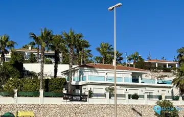 5 bedroom House for Sale in El Chaparral