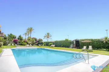 2 bedroom Apartment for Sale in Puerto Banús-28379